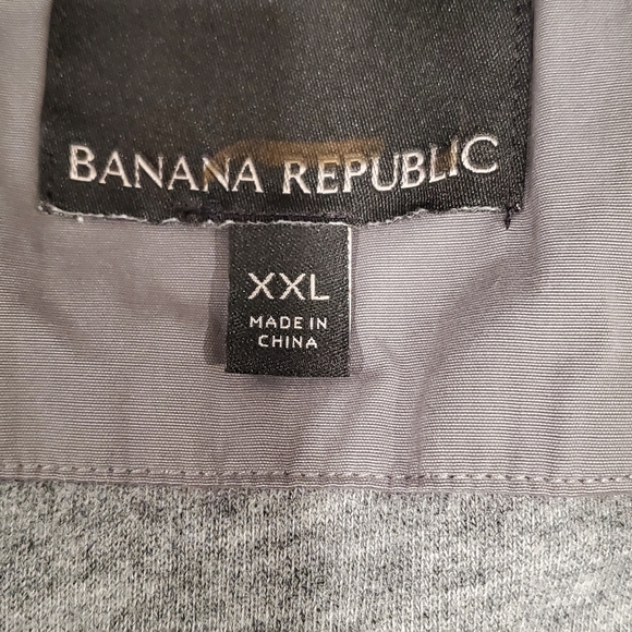 Banana Republic men's zip up sweater - Picture 3 of 10